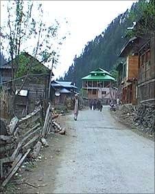 Athmuqam town