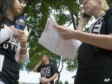 Opponents of the proposed ordinance campaign in Fremont, Nebraska, on 19/6/2010