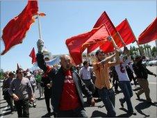 Supporters of Roza Otunbayeva in Bishkek on 16 May 2010
