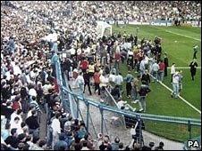 Leppings Lane end of the Hillsborough Stadium at 1507 BST