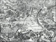 Aerial picture of Swansea (West Glamorgan Archive Service)