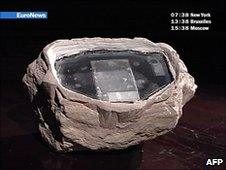 Alleged "spy rock" used by British agents in Moscow (January 2006)