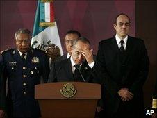 President Felipe Calderon and his security cabinet meet on 28 June