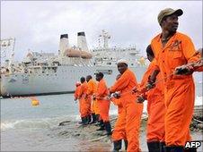 Seacom cable comes ashore