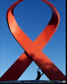 Sculpture of an HIV ribbon