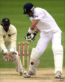 Kevin Pietersen perishes in Cardiff