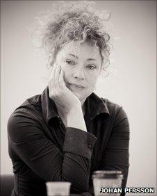 Alex Kingston in rehearsal shot from Schiller's Luise Miller