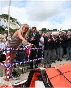 Mr Naismith's sister, Toni Naismith, at ceremony