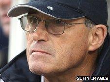 Crewe Alexandra manager Dario Gradi