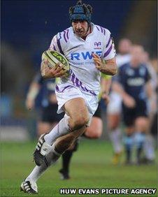 Ospreys flanker Justin Tipuric