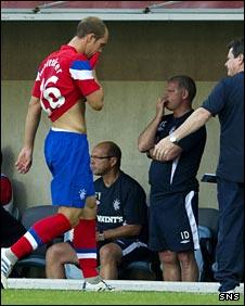 Steven Whittaker is sent off in Malmo