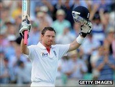 Bell hit his fourth ton of the summer and is unbeaten on 181