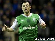 Richie Towell is returning to Hibs on loan