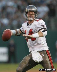 Brad Johnson playing for Tampa Bay Buccaneers