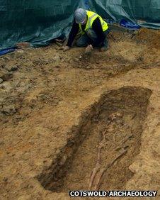 Roman skeleton in grave