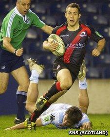 Greig Laidlaw skips over for Edinburgh's second try