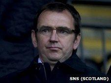 Hibernian manager Pat Fenlon