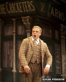 Owain Arthur in One Man, Two Guvnors (Photo: Johan Persson)