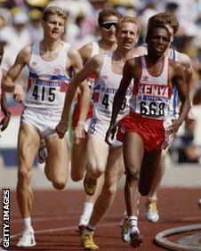 Peter Rono leads Peter Elliott and Steve Cram