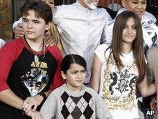 Prince, Blanket and Paris Jackson