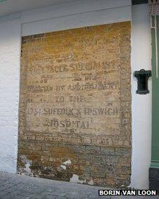 Ghostsign advert completely revealed