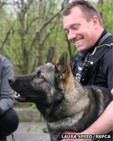 Chance with his handler Pc Mick Kilburn