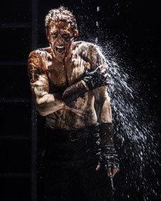 Tom Hiddleston in Coriolanus. Photo by Johan Persson