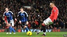 Berbatov bagged for United