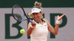 Azarenka through with 48-minute 'double bagel' win