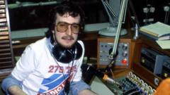 'Mr Angry and Sid' reunited in Steve Wright tribute