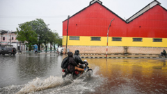 Ajọ ifufe ‘Hurricane Melissa’ na-achọ ịdakwasị mba Cuba dịka idemmiri na-akpa mkpamkpa na Jamaịka