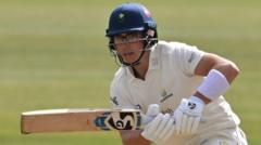 Notts set Glamorgan huge target at Trent Bridge