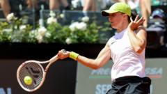 Collins wins to end Swiatek’s Italian Open defence
