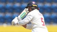 Carlson leads Glamorgan dash to historic win over Surrey