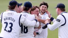 White puts Yorkshire on top before Glam fightback