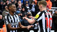 Premier League: Gordon doubles Newcastle lead, Fulham Chelsea ahead