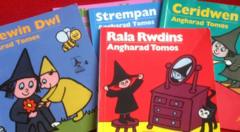 Cwis: Hoff lyfrau plant Cymru