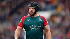 Sale snap up Wales prop Smith from Leicester
