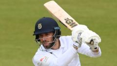 Vince shines but Hants batters stumble against Kent