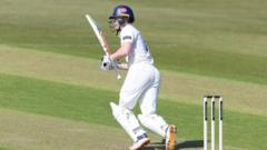 Eskinazi & Geddes guide Middlesex into healthy lead