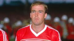 Cyn-chwaraewr Cymru Kenny Jackett wedi marw yn 64 oed