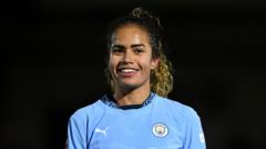 'Bright light' Fowler helps Man City bounce back to reach final