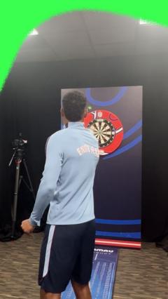 Rogers and Crouch love the darts!