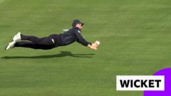 'Like a bearded torpedo!' - Williamson takes stunner to dismiss Jadeja