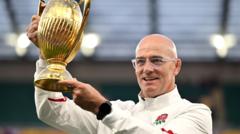 Boss Mitchell extends England contract as Scarratt joins coaching staff