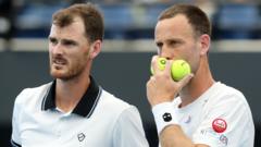 Murray and Glasspool advance in French Open doubles