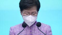林郑月娥周一在抗疫记者会上宣布，不寻求连任。