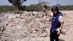 Southern Lebanon: BBC sees air strike destruction in deserted towns