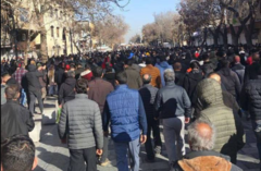 ईरान के 50 शहरों में पहुंचा विरोध प्रदर्शन, अमेरिका ने जारी की ट्रैवल एडवाइज़री