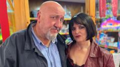 What Memories Does Ruth Jones Rediscover in Porthcawl?